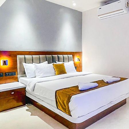 Fabhotel Emersion Residency - High Street Near Laxman Nagar, Baner Pune Zewnętrze zdjęcie