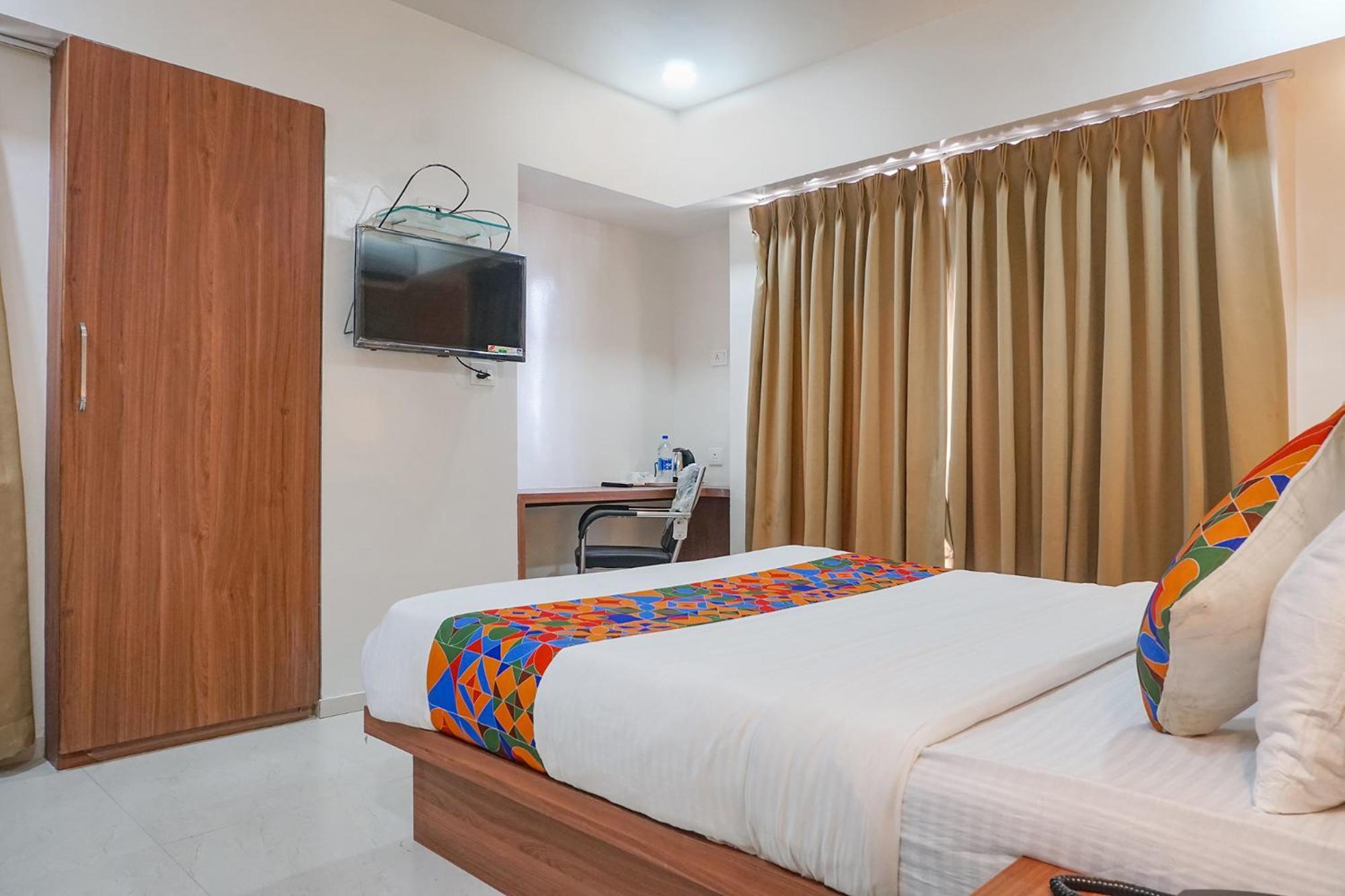 Fabhotel Emersion Residency - High Street Near Laxman Nagar, Baner Pune Zewnętrze zdjęcie