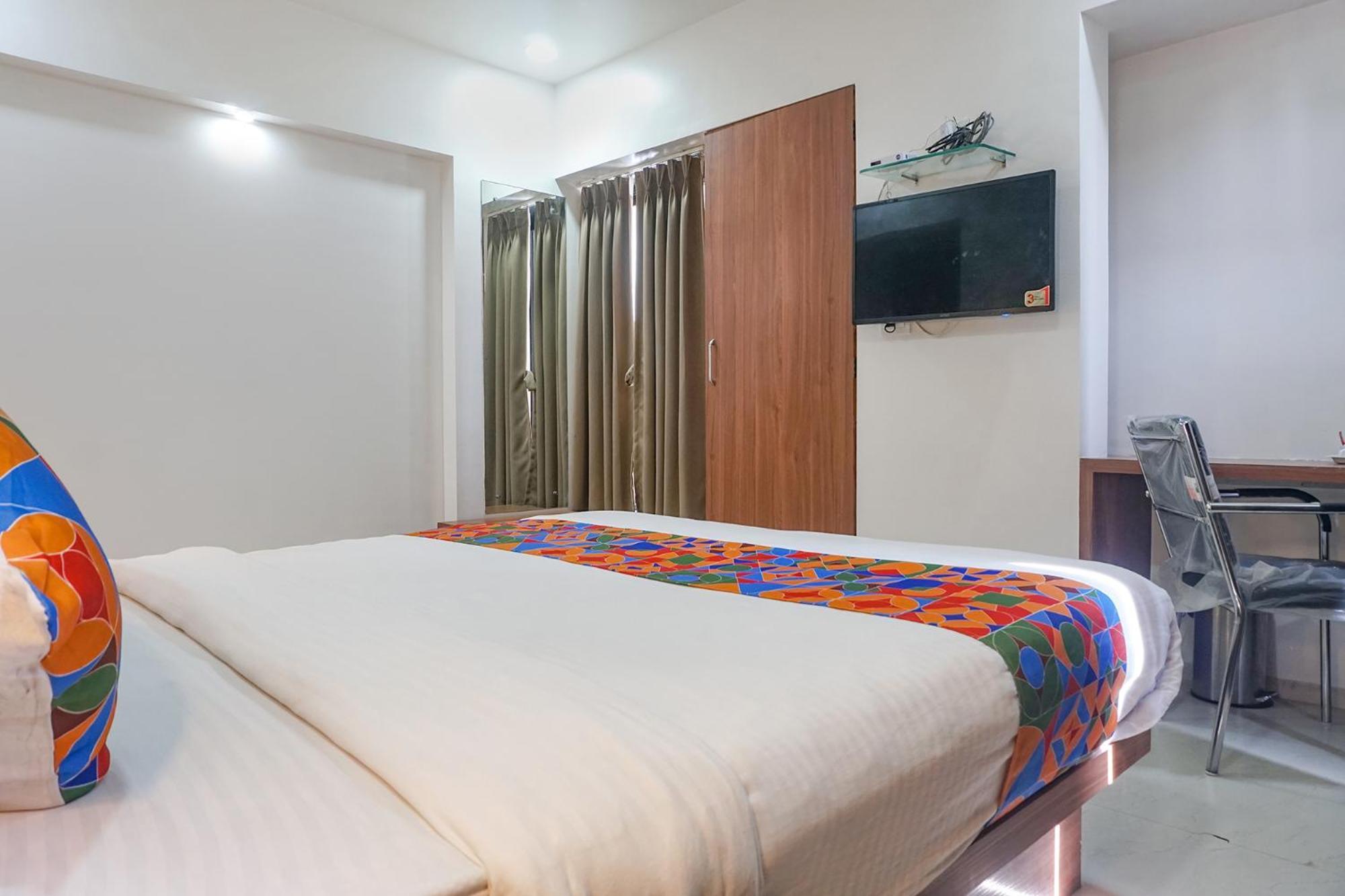 Fabhotel Emersion Residency - High Street Near Laxman Nagar, Baner Pune Zewnętrze zdjęcie
